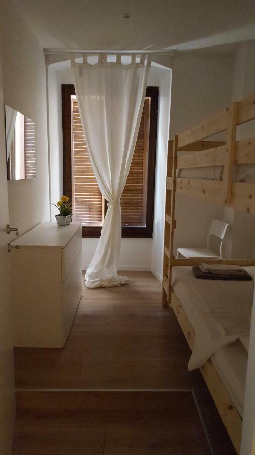 Appartamento Sunrise - Centro Storico N1 Riva del Garda Exterior foto